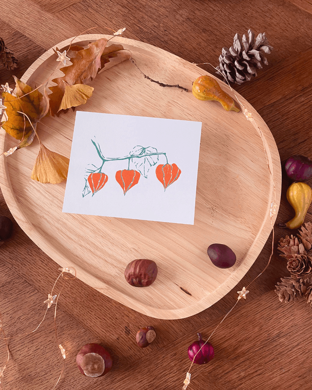 Lot de quatre cartes postales d'automne